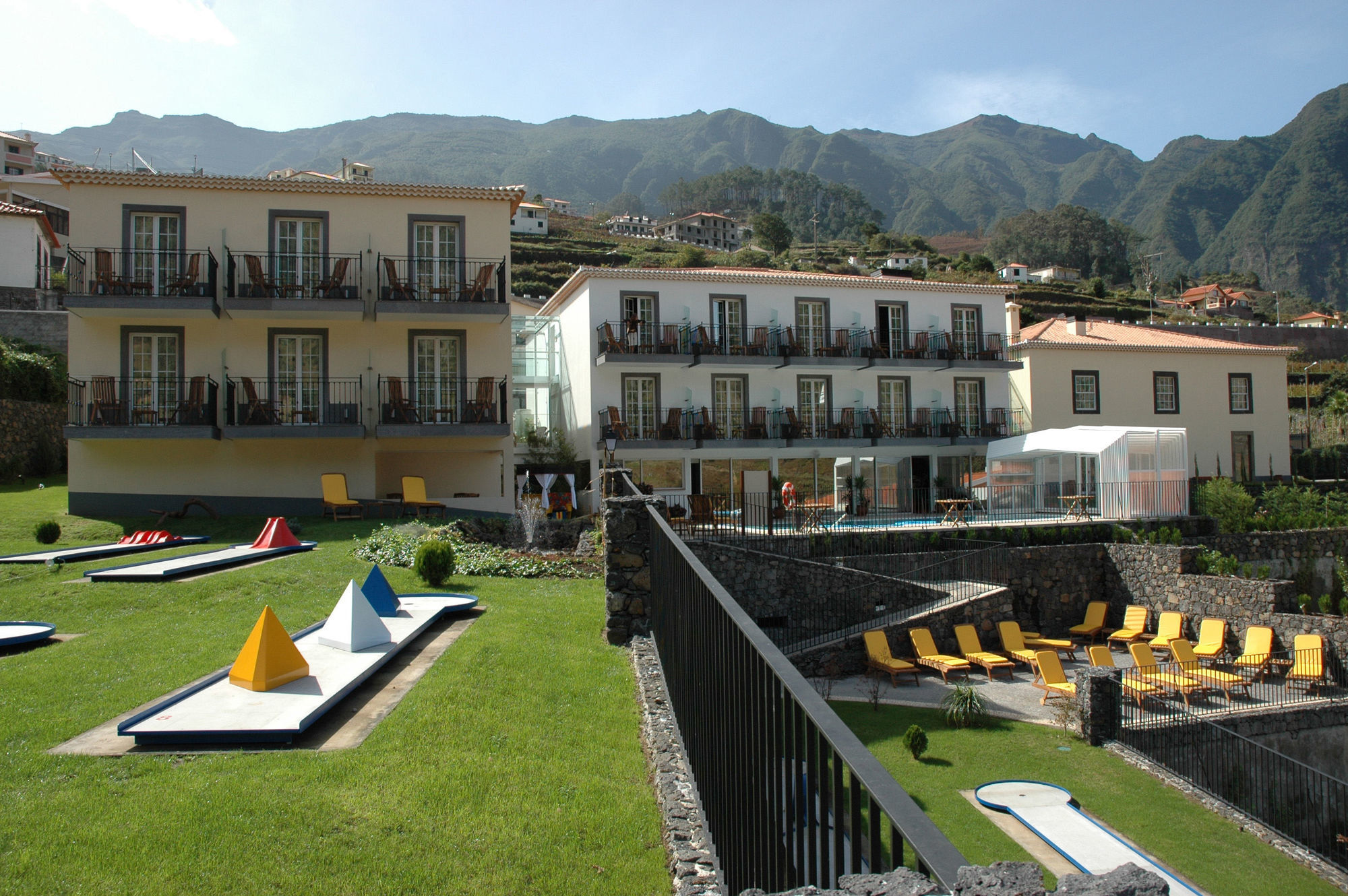 Hotel Estalagem Do Vale São Vicente Exterior foto